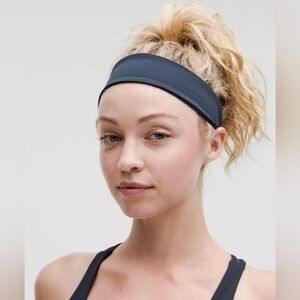 NWT LULULEMON ATHLETICA bundle Luxtreme Training Headband
